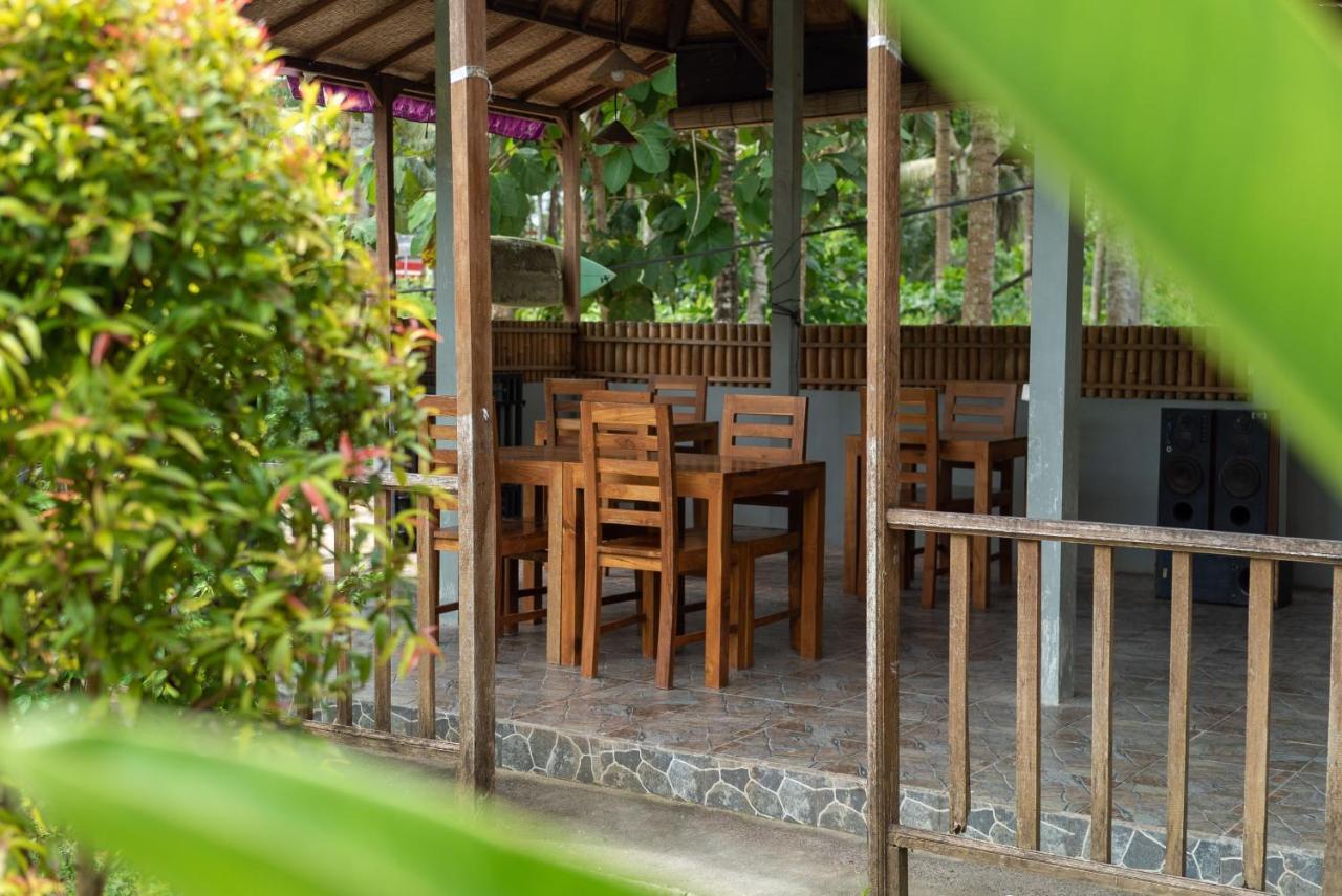 Sindhu Mesari Bungalow Toyapakeh Exterior foto